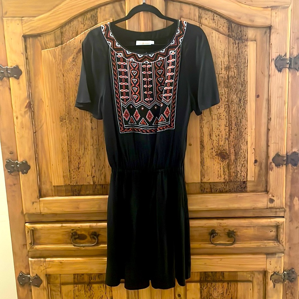 TORY Burch black short sleeve dress 100% silk size 14
